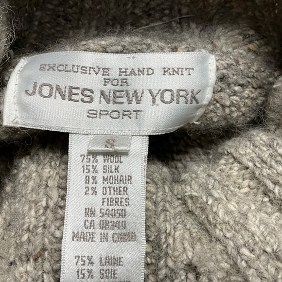 JONES NEW YORK Hand Knit Wool / Silk / Mohair Blend Fair Isle Nordic Sweater S - Picture 4 of 7